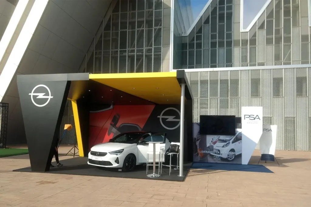 Vista lateral del stand
